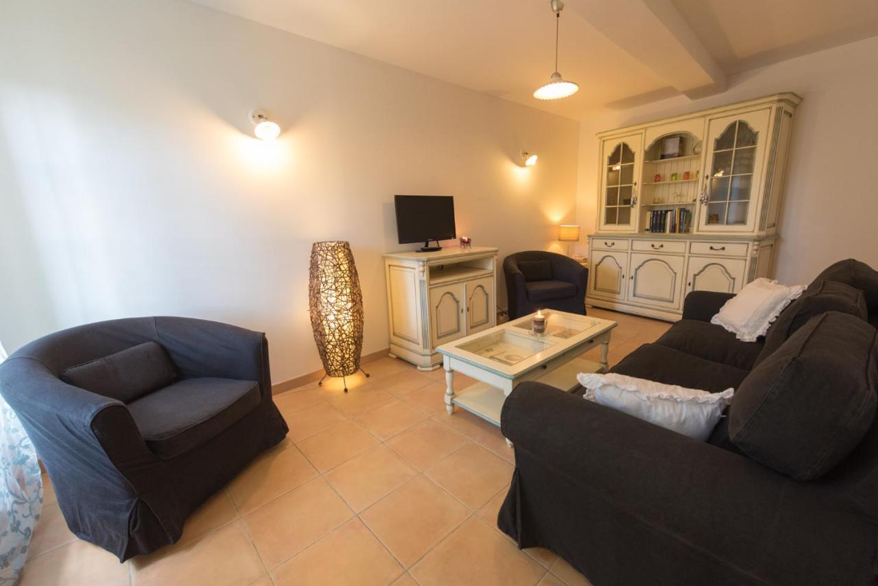 Le Relais De Pigasse Otel Ouveillan Dış mekan fotoğraf